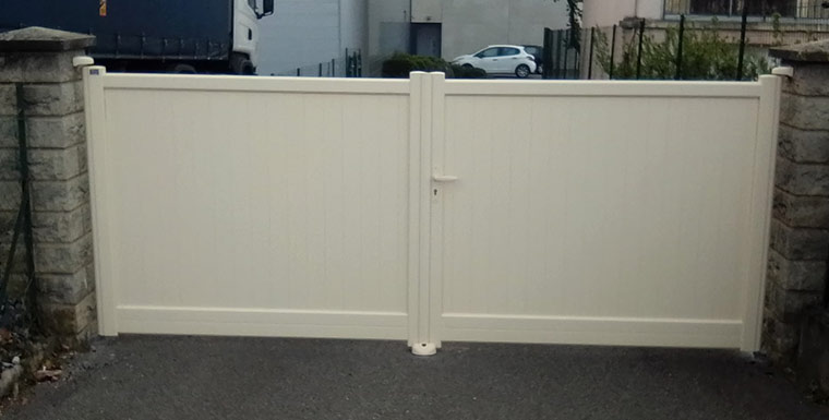 Double portail battant blanc