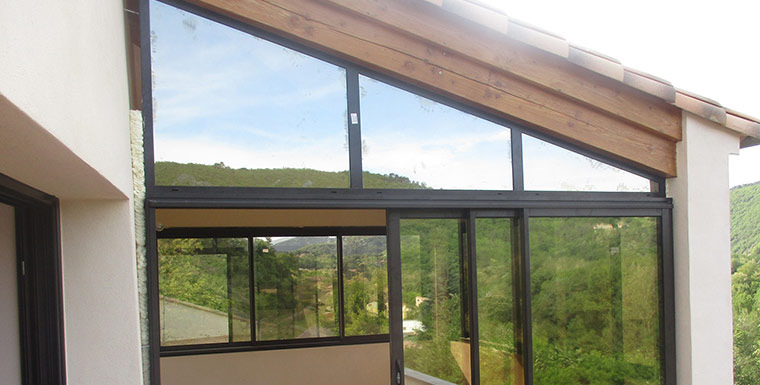 Détail d'un vitrage sur mesure